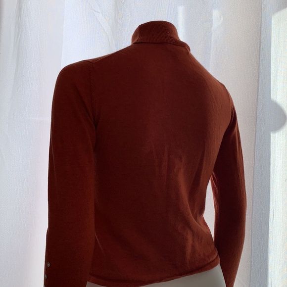 Italian Wool orange turtleneck sweater. Medium - Picture 6 of 11